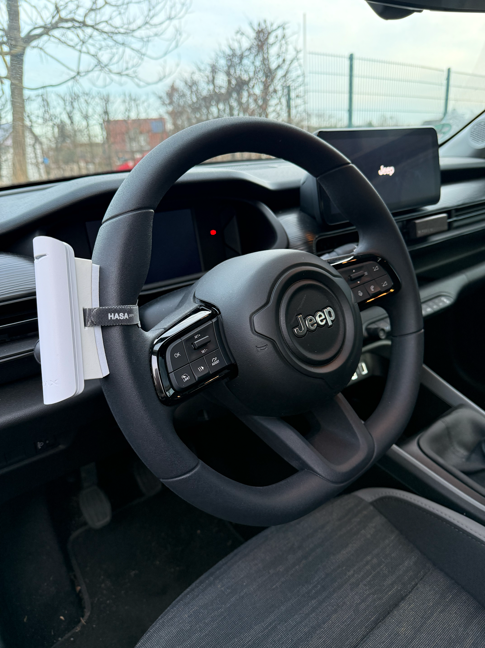 EPS Ajax Car Holder Weiß EPS Ajax Car Holder Weiß Detailansicht Bild 6 | EPS
